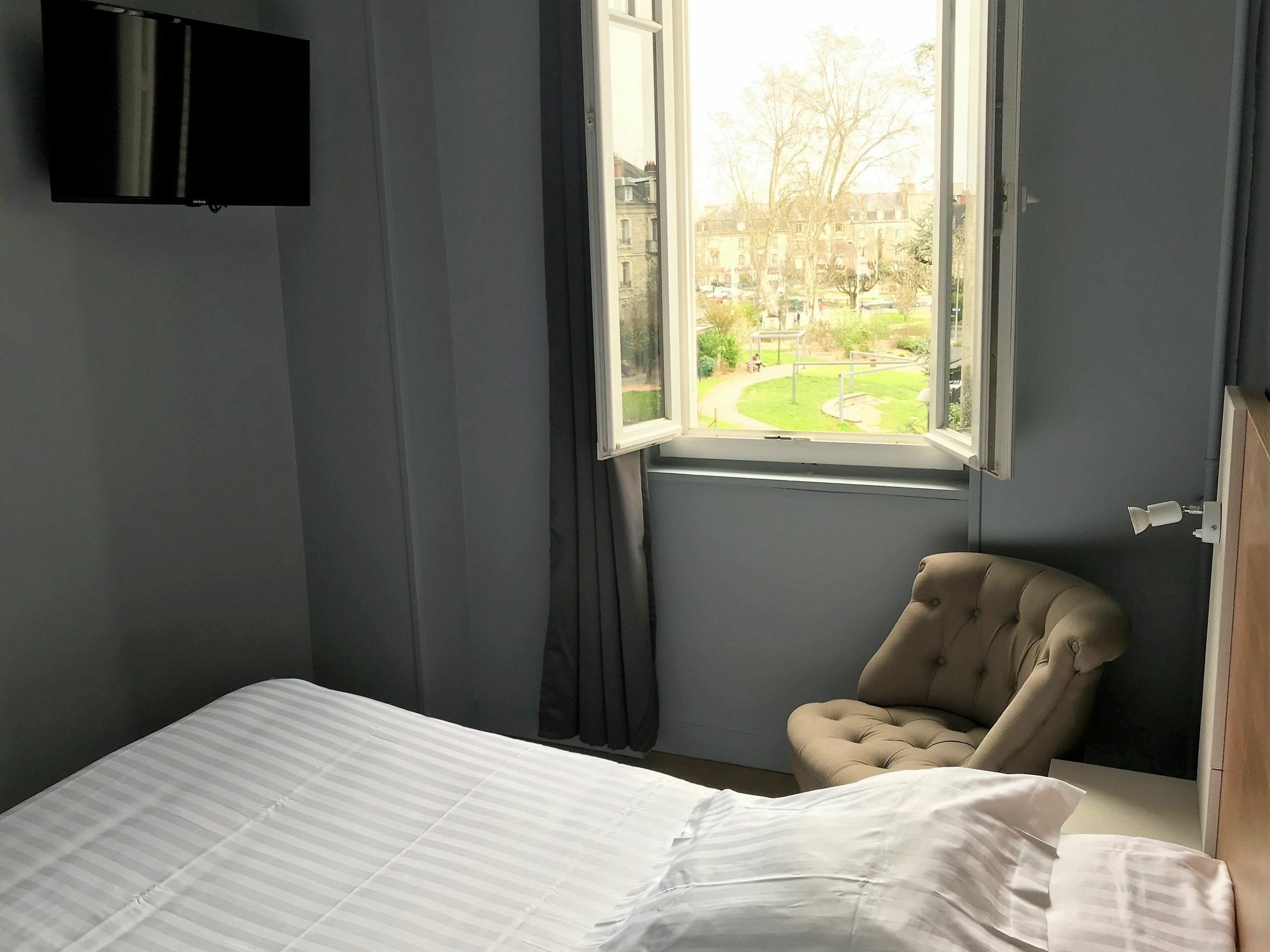 Citotel Hotel Le Chapon Fin Brive-la-Gaillarde Esterno foto